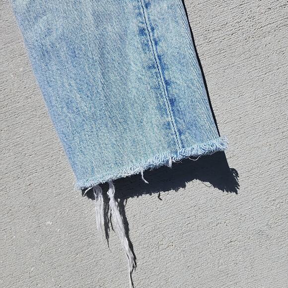 Gallery Dept Distressed Jean Womens Small Art On Display Courtesy Josue Thomas - Picture 9 of 16